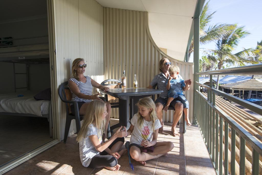 קורל ביי Ningaloo Reef Resort מראה חיצוני תמונה